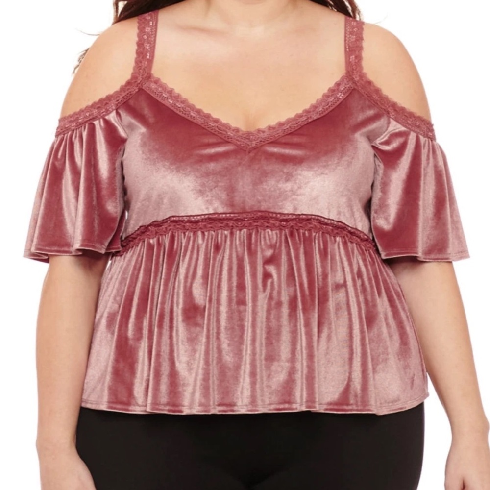 EUC City Streets Velvet Lace Trim Cold Shoulder Top - Pink, Size 1X